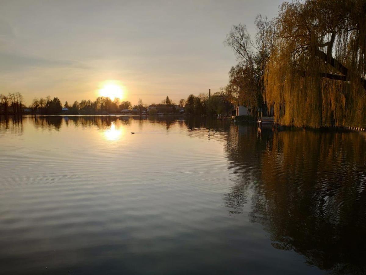 Bungalow In Werder Am Glindower See Esterno foto